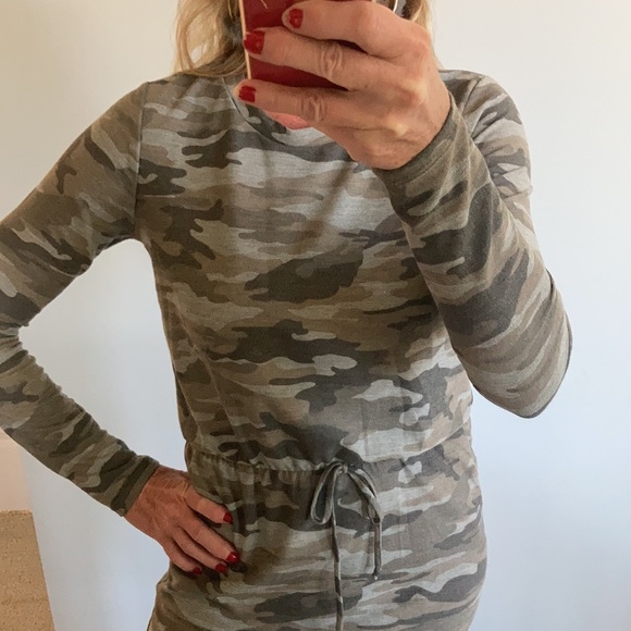Camo Print, Elastic Waist Long Sleeve Dress - Picture 6 of 12